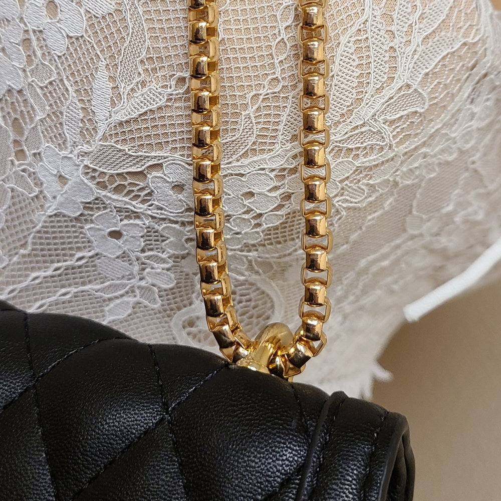 Fashion Nova Quilted Handbag #117 - Picture 5 of 5
